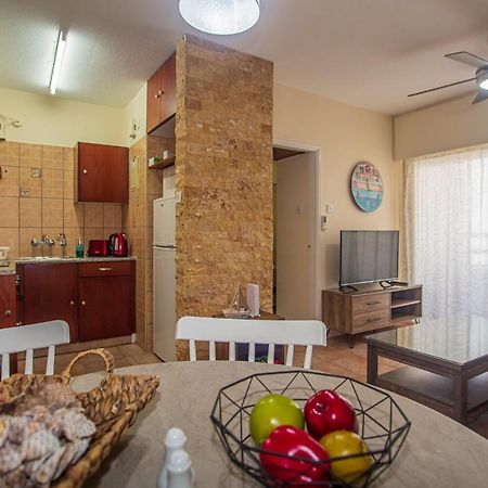 Central, By Sea, Seaview, Renovated 1 Bedroom Flat Larnaca Dış mekan fotoğraf