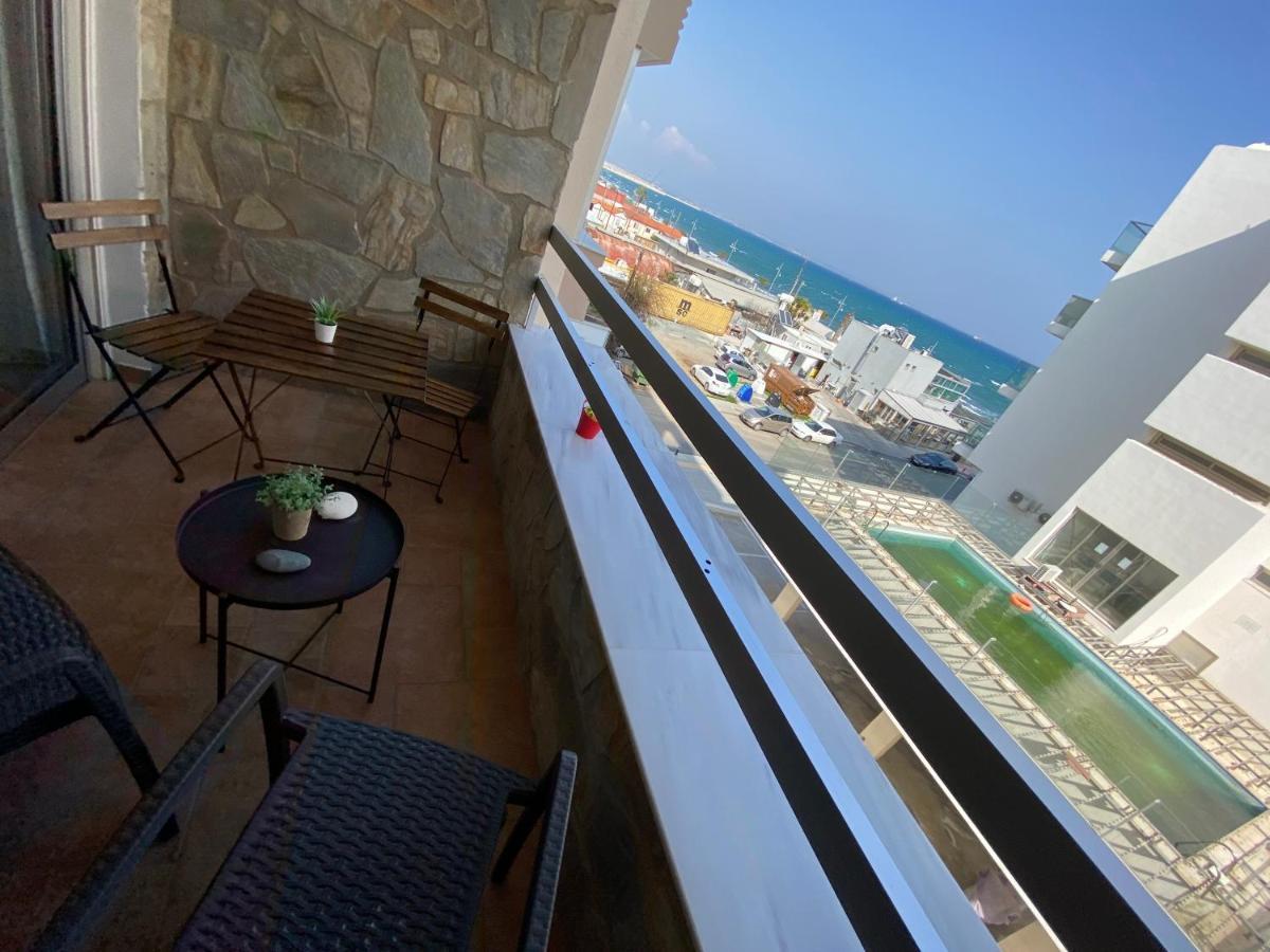 Central, By Sea, Seaview, Renovated 1 Bedroom Flat Larnaca Dış mekan fotoğraf